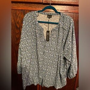 Jones New York 2XL NWT adorable small flower print button up shirt
